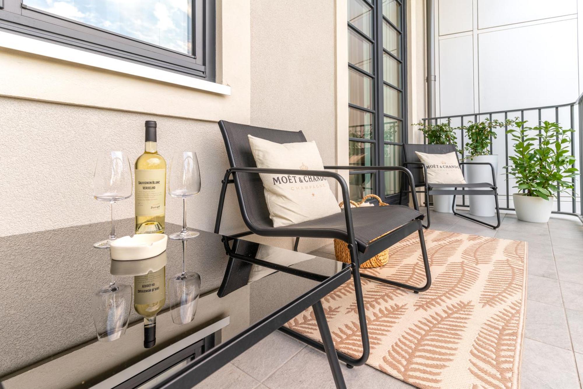 Apartament Versace Jana Pawla Wrocław Exterior foto
